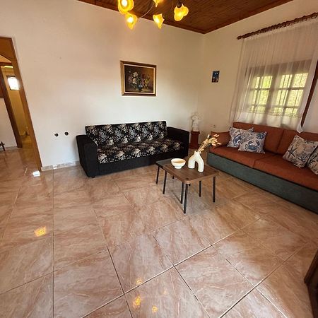 Beachfront Cottage Nea Triglia Bagian luar foto