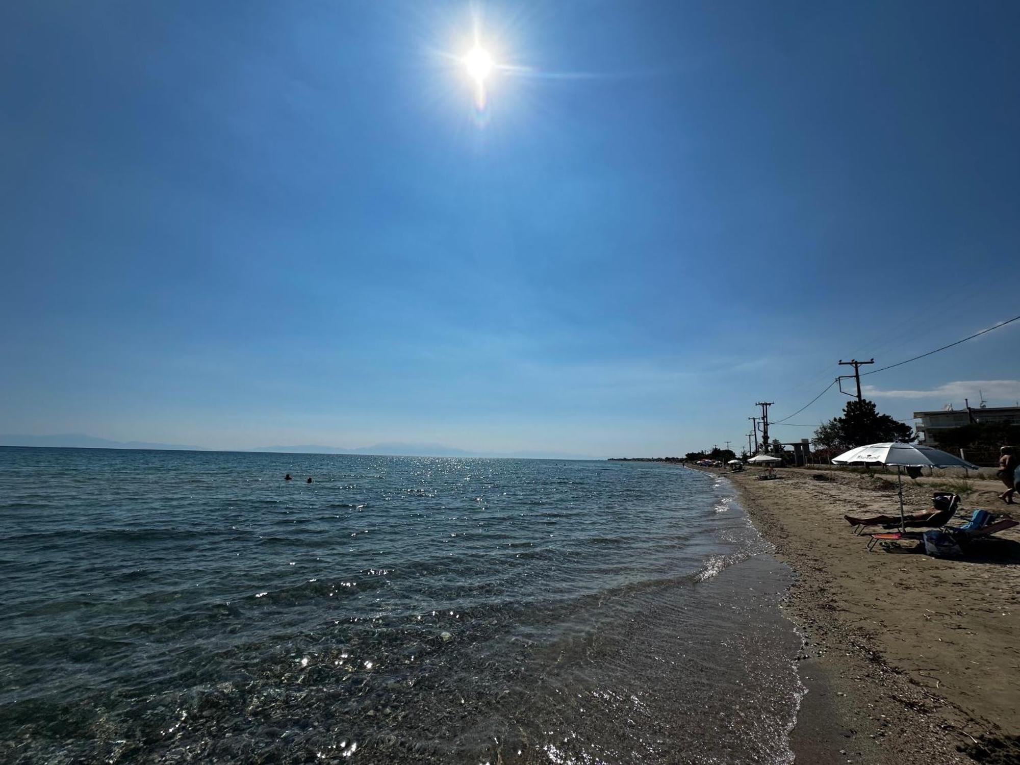Beachfront Cottage Nea Triglia Bagian luar foto