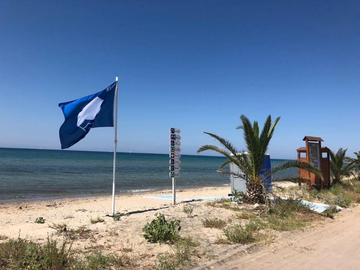 Beachfront Cottage Nea Triglia Bagian luar foto